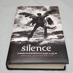Becca Fitzpatrick, Silence